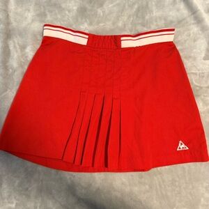 Le Coq Sportif Vintage Tennis Skirt – Rare Red Pleated Athletic Skort (Size 12)‎